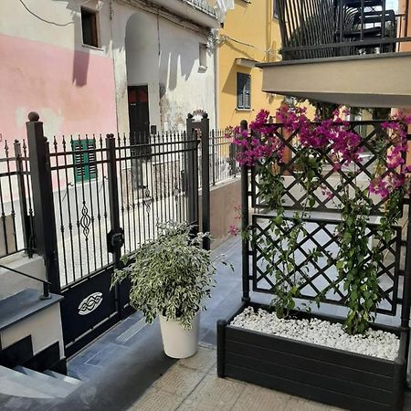 La Magnolia Rooms Procida Exterior photo