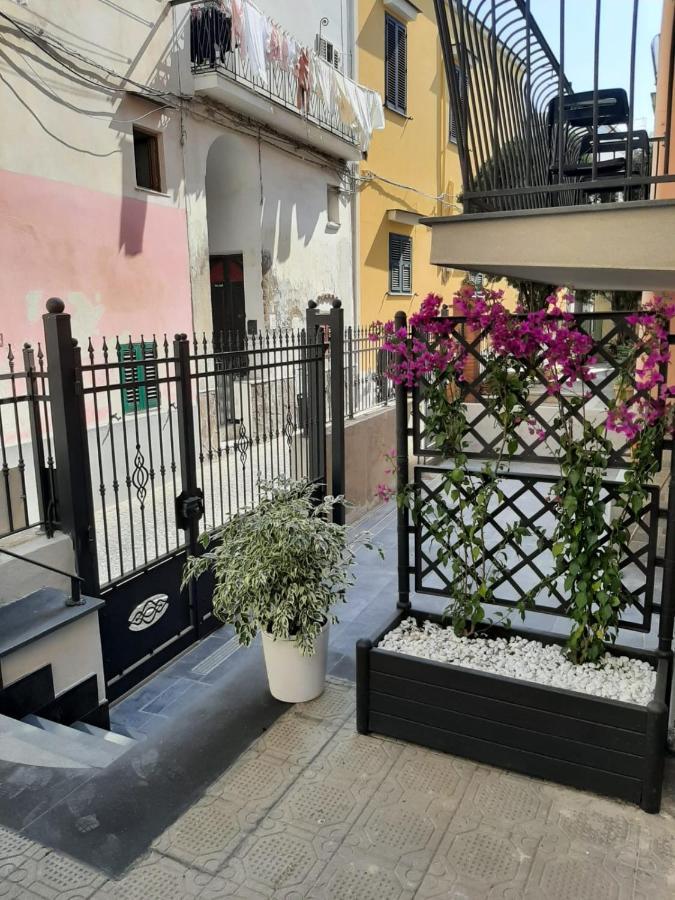 La Magnolia Rooms Procida Exterior photo