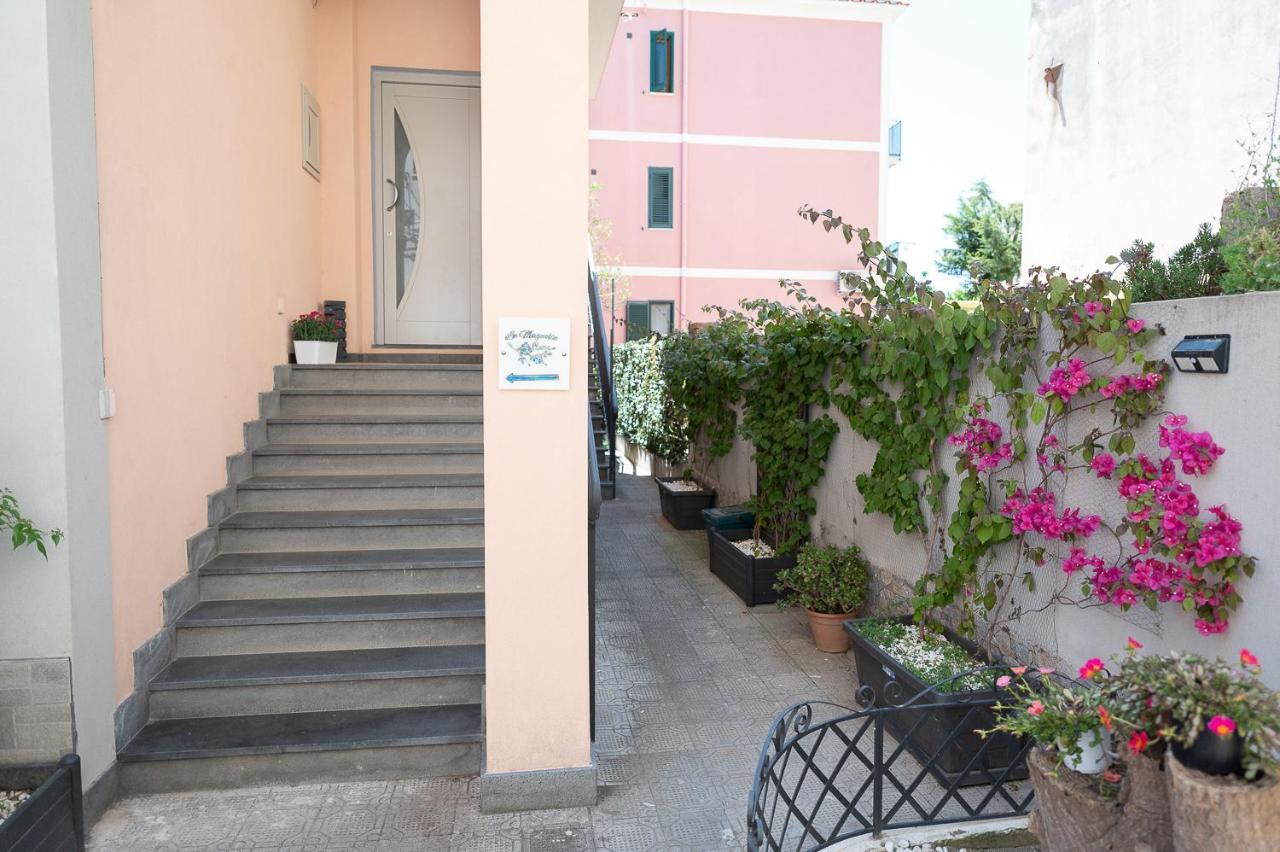 La Magnolia Rooms Procida Exterior photo